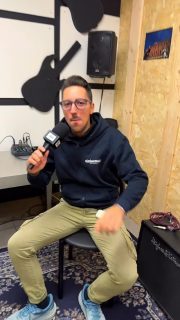 É tutto vero! Approfitta della promozione 💥 e impara a suonare la chitarra! 🎸
35€/mese è la chitarra te la prestiamo noi!
Affrettati, la promozione scade il 15/11 !! 🔥
•
•
#guitarlesson #guitarschool